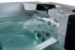 Гидромассажный СПА бассейн Joyee SPA Barcelona